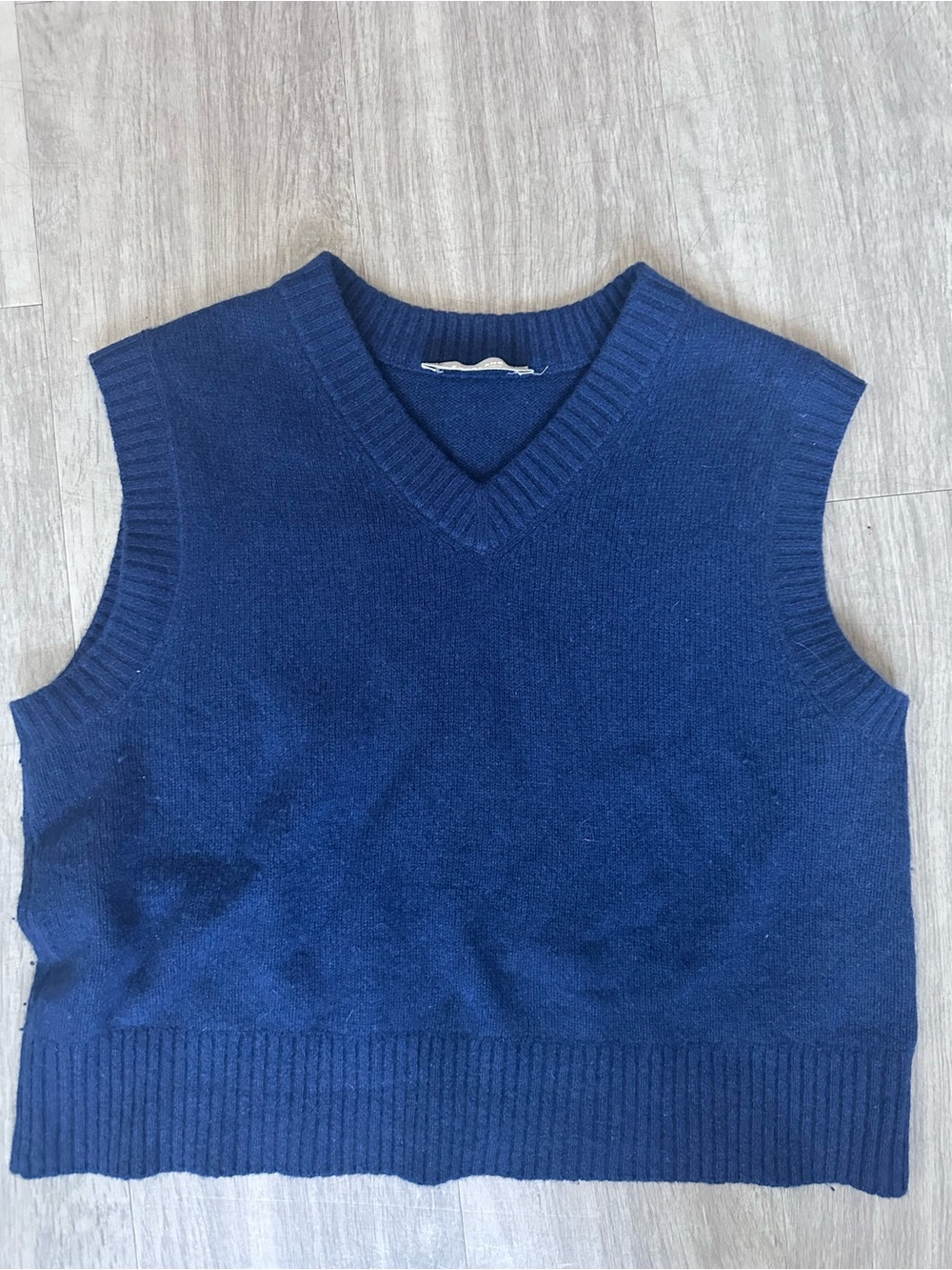 Everlane The Cashmere Vest Sweater in Navy Blue Size M - Picture 2 of 6
